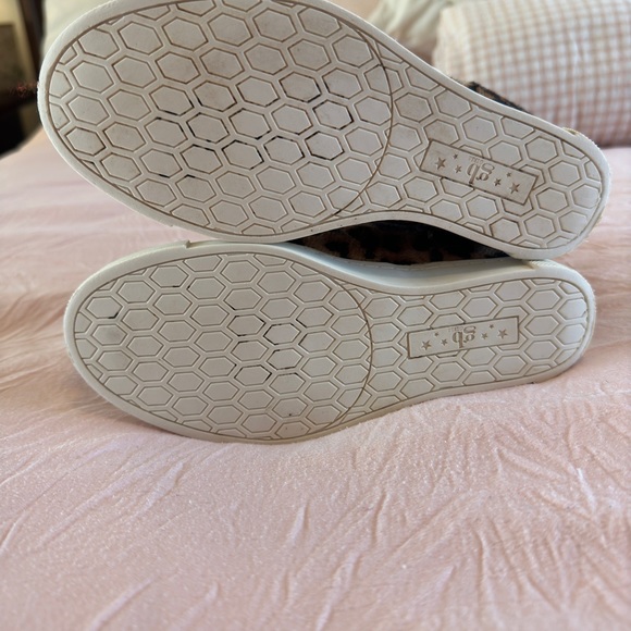 🛑SOLD 🛑 Girls Gianni Bini Leopard Print Bootie - Picture 5 of 10